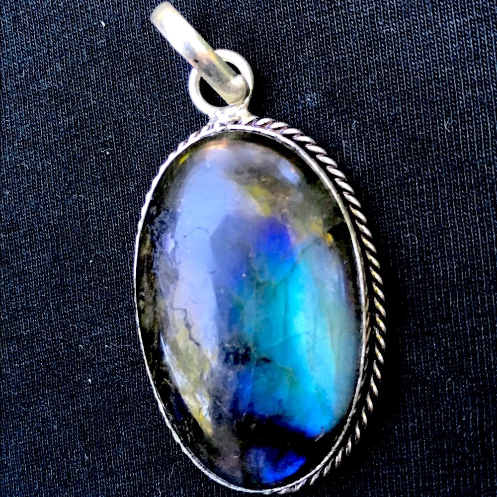 Labradorite Tibetan Silver Pendant.